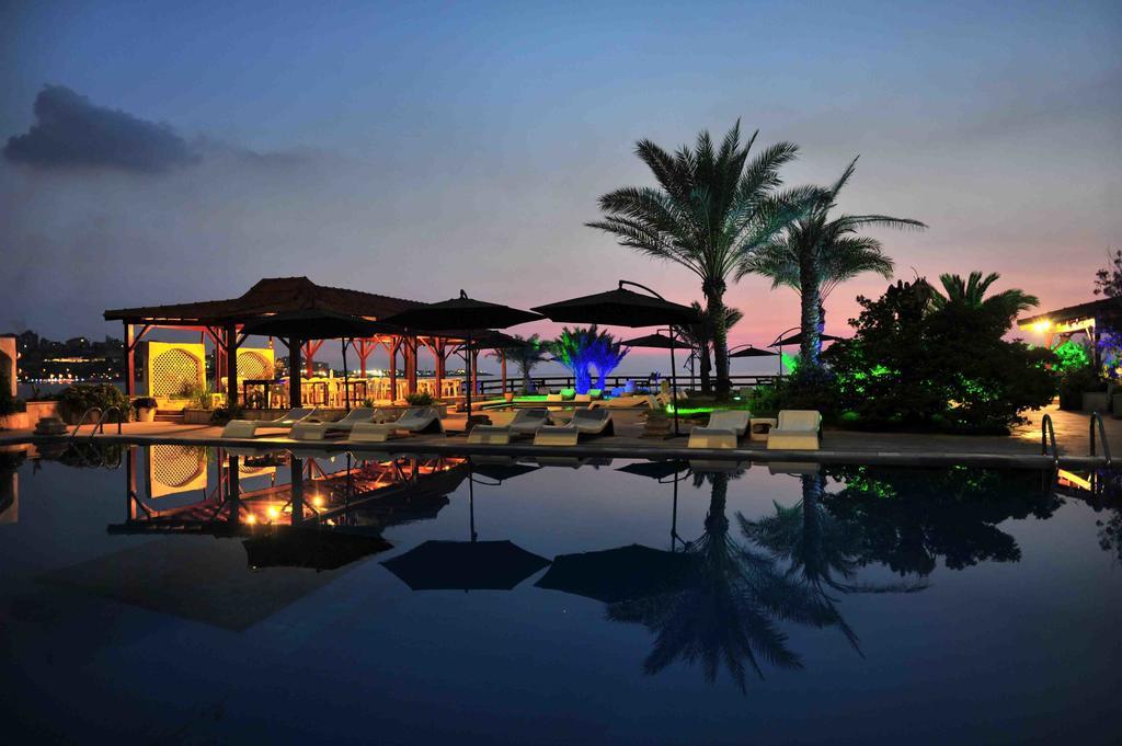 Arcada Marina Hotel Jounieh Exterior photo