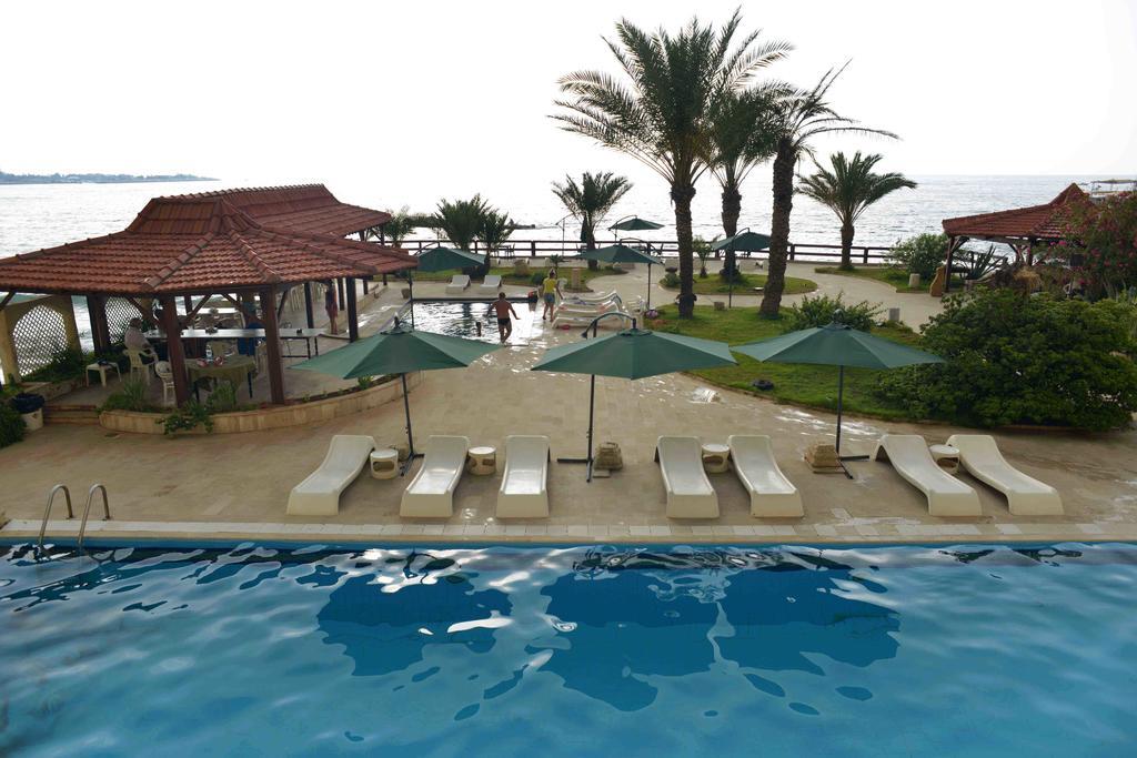 Arcada Marina Hotel Jounieh Exterior photo