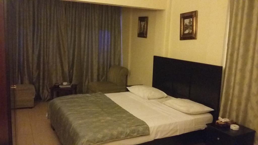 Arcada Marina Hotel Jounieh Exterior photo